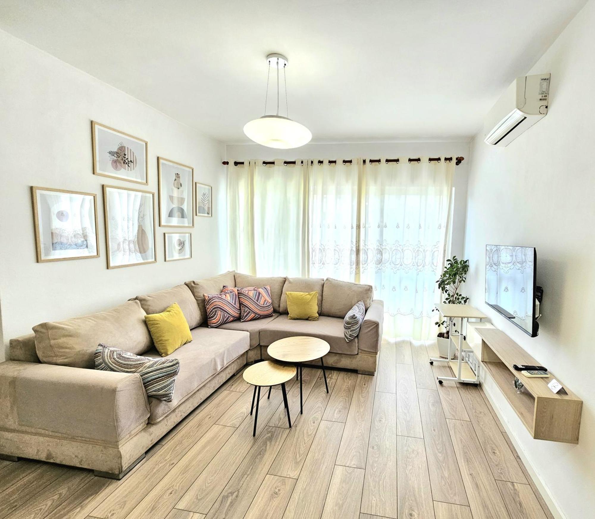 Cozy 1 Bedroom Apartment Near Parks, Cafes & Restaurants Tirana Exterior foto